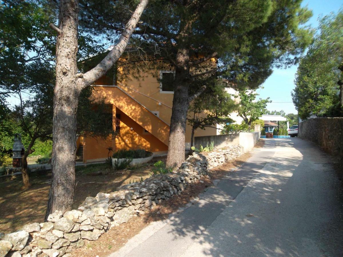 Hodak Apartment Nerezine Exterior foto