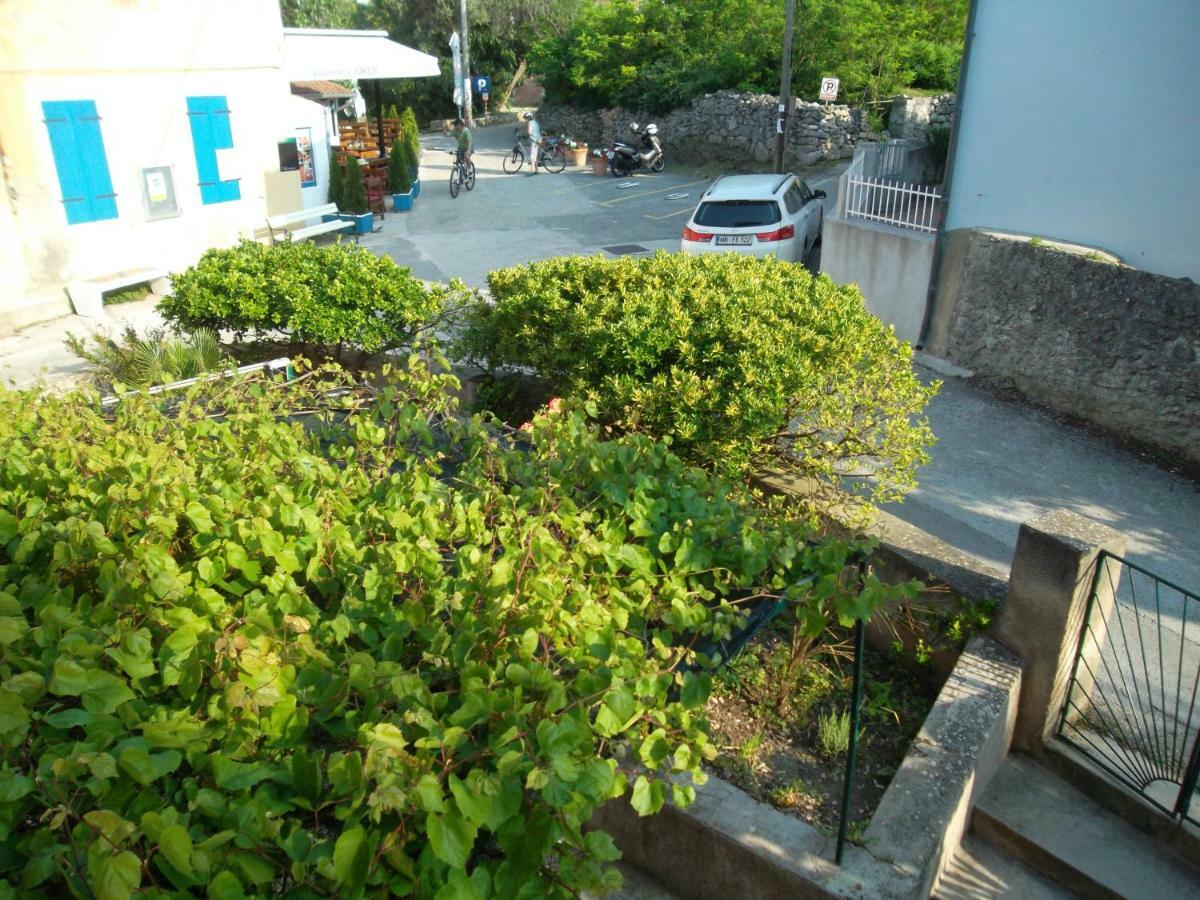 Hodak Apartment Nerezine Exterior foto
